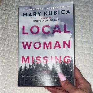 Local Woman Missing Book by Mary Kubica